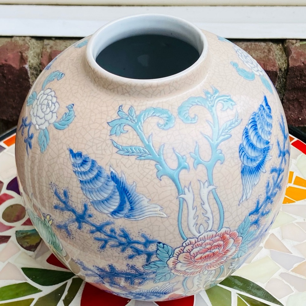 Gorgeous Old Vase-Asian Style, Globe Shaped, Pastel Blues, Green, Peach, Yellow - Picture 5 of 16